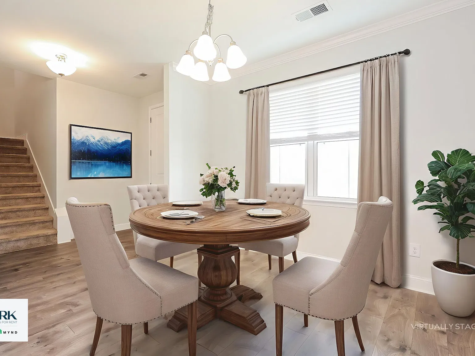 4 bed, 2.5 bath, 1927 sqft, $1,999 — Photo 4