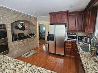 114 Norwood Pl, Sterling, VA 20164