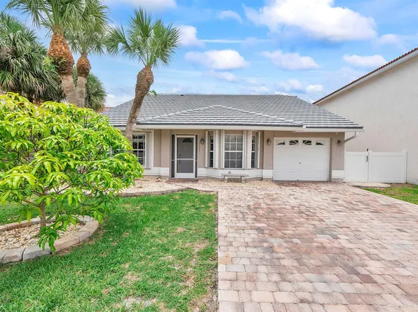 18242 Blue Lake Way, Boca Raton, FL 33498