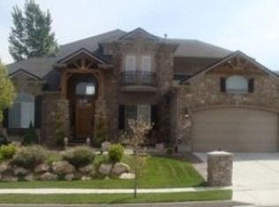 725 S Vista View Ln, North Salt Lake, UT 84054