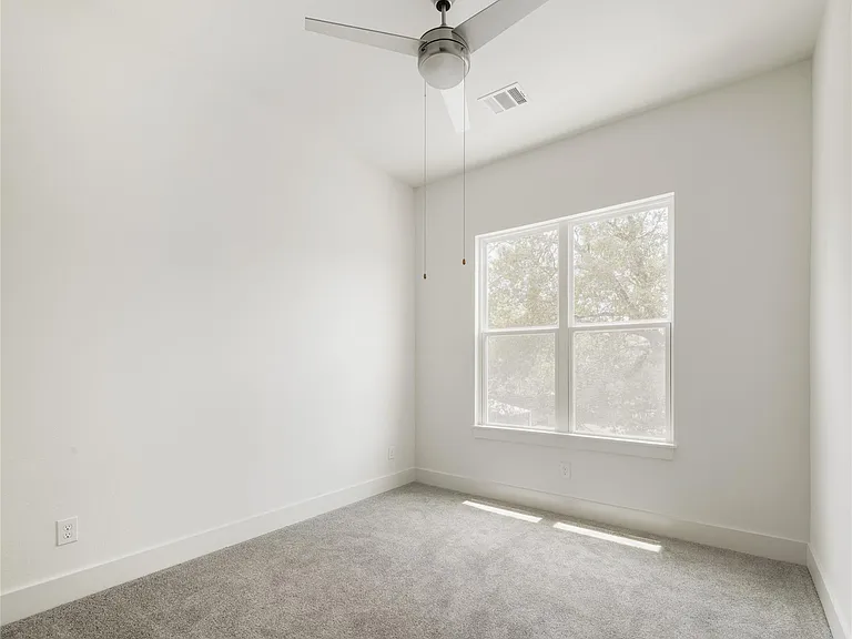8978 Zurcher Ln — Photo 15