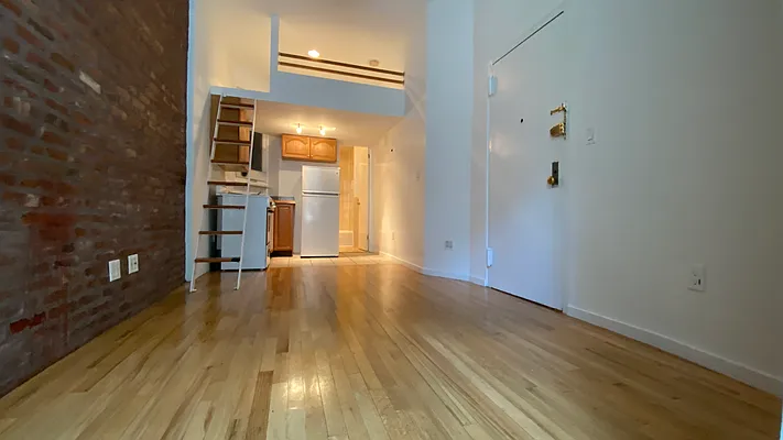 Rented by GPA Realty | media 12