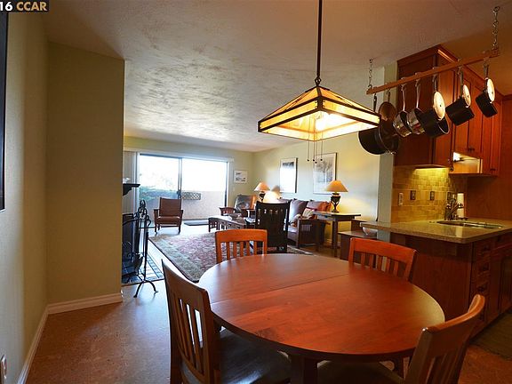 2nd image of 1031 Cherry Ave APT 72
