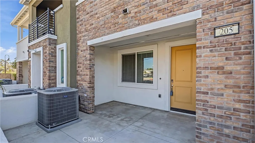 3 bed, 1791 sqft, $3,650 — Photo 1