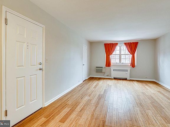 2nd image of 205 N George Mason Dr APT 2