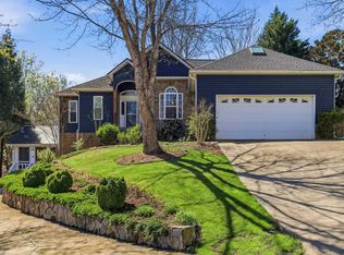 317 Winding Brook Ct, Greenville, SC 29617