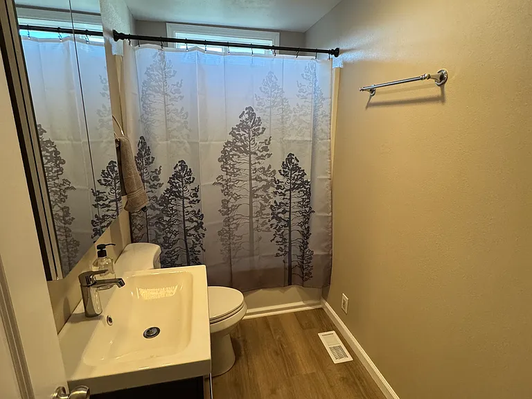 2351 Radcliffe Ave — Photo 23