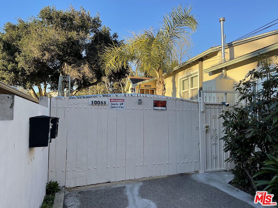 1st image of 10066 Tujunga Canyon Blvd