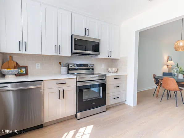 1851 ALBERTA Court N, Middleburg, FL 32068