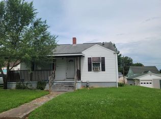114 Midway St, Narrows, VA 24124
