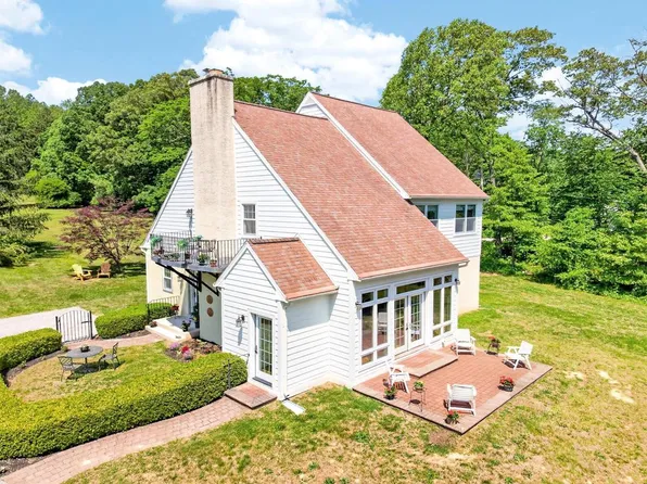 1 Spring Valley Rd, Malvern, PA 19355