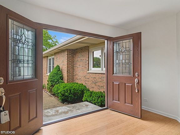 2nd image of 1118 Keating Dr