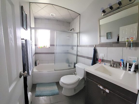 3rd image of 1 Virginia Dr #50B