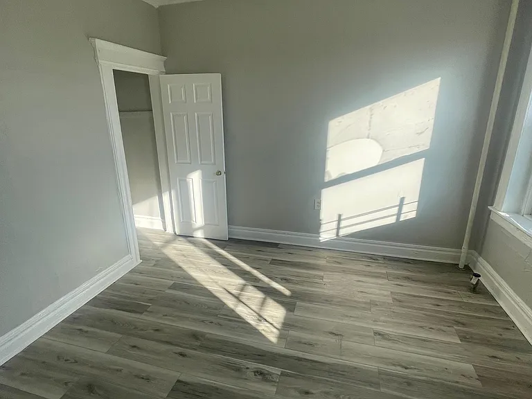 255-227 Clifton Ave #10/3F — Photo 5
