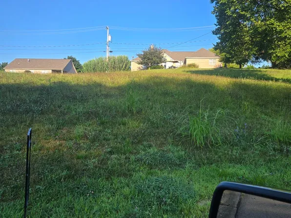 5 Kerry Ct, Hamilton, OH 45013