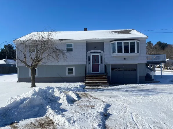 1664 Bridge St, Dracut, MA 01826