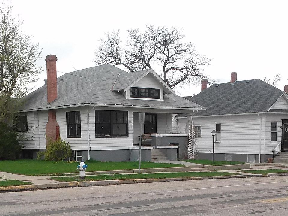 2nd image of 742 S Durbin St