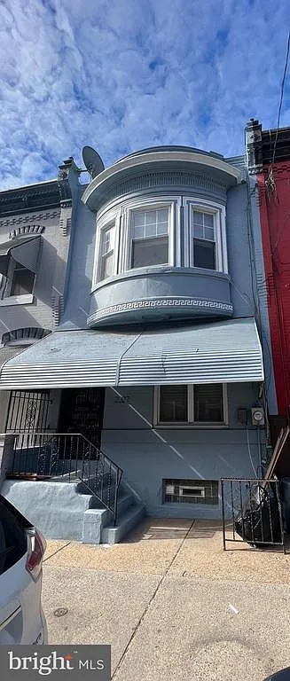 2322 N 17th St photo 1