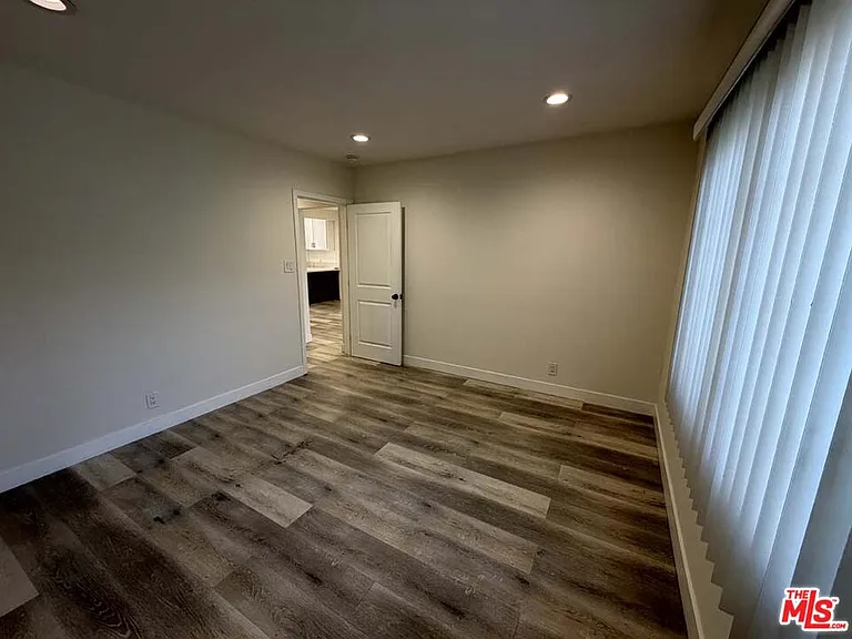 8818 Ramsgate Ave #8822-1/2 — Photo 10