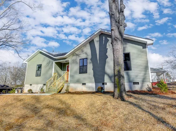802 Miller St, Kannapolis, NC 28081