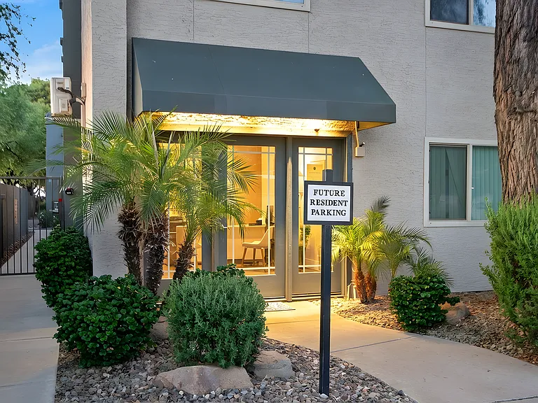 Waylon Desert Haven — Photo 8