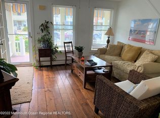 11 Heck Ave, Ocean Grove, NJ 07756