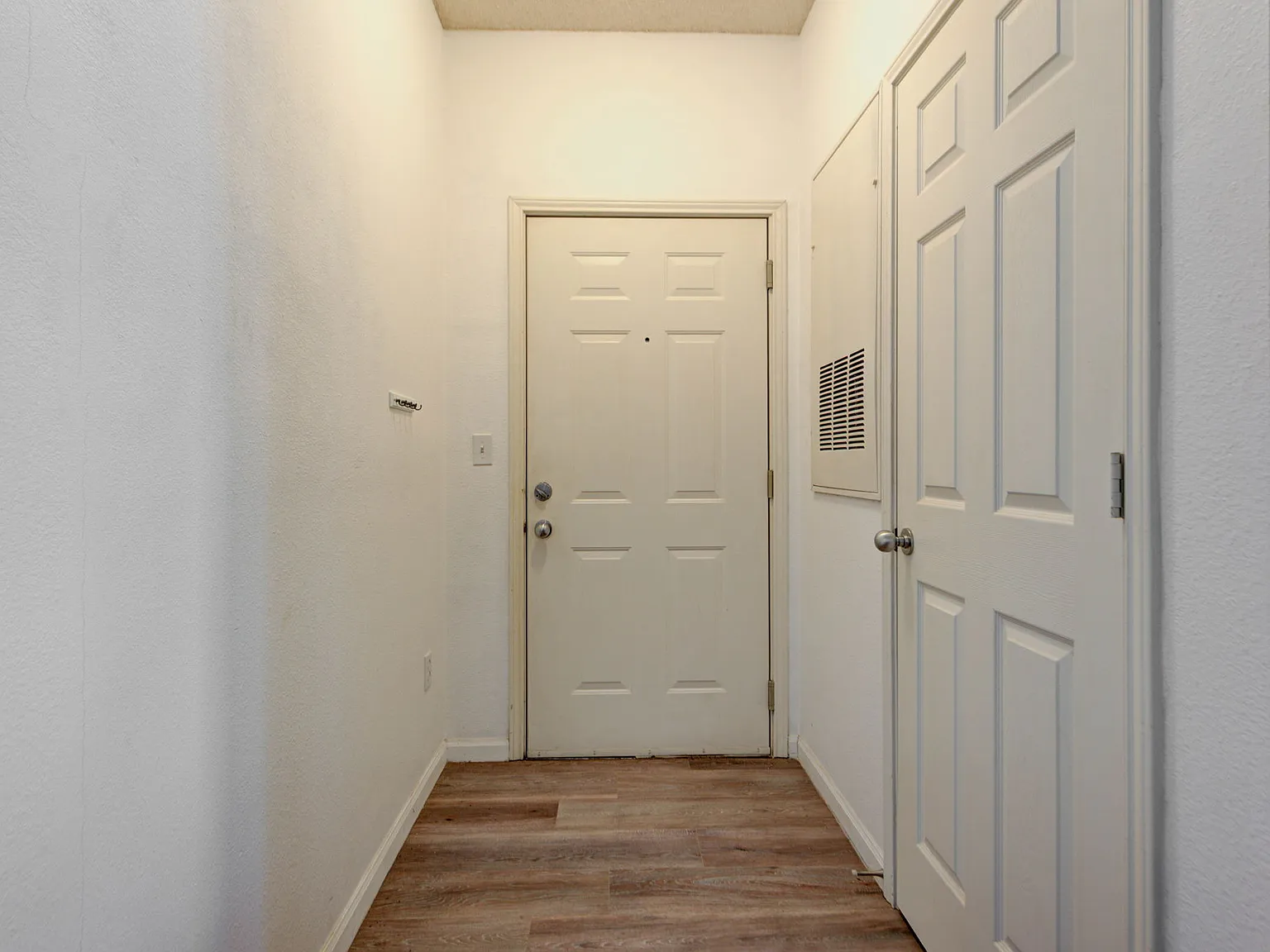 2200 Classen Boulevard #1137 - 1 — Photo 2