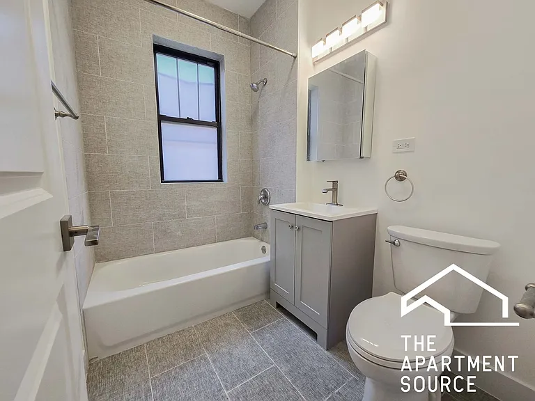 3923 N Keeler Ave #1 — Photo 5