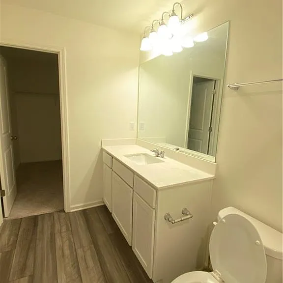 1042 Paddington Dr — Photo 11