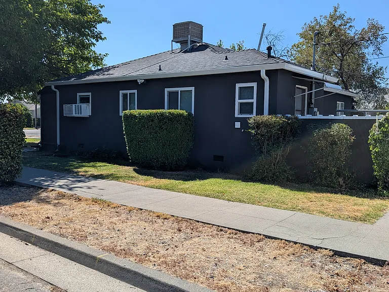 904 East St — Photo 3
