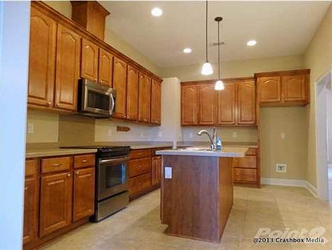 2nd image of 10823 Country Ostrich Dr