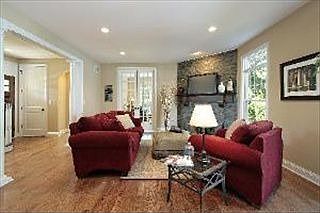 3rd image of 1800 Forest Ave