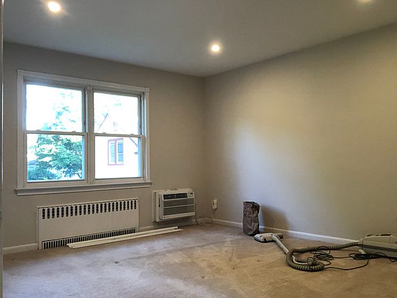 5th image of 741 Gramatan Ave #1