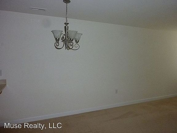 4th image of 1330 Stoney Creek Ct