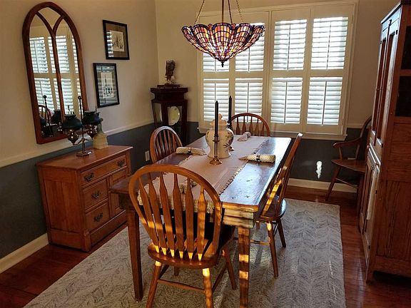 4th image of 3445 Edgewood Cir NW