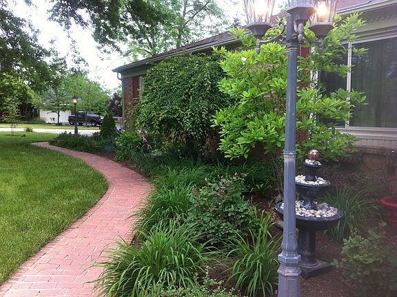 3rd image of 101 Greenbriar Dr