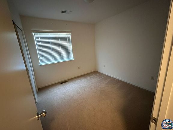 4th image of 2316 Monroe Ave