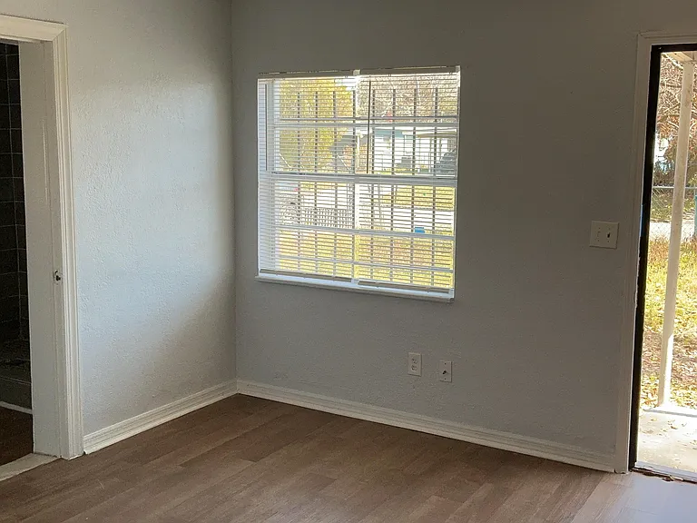 1306 Carlsbad Pl — Photo 16