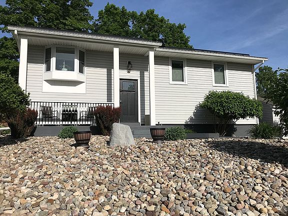 2nd image of 2 Prospect St