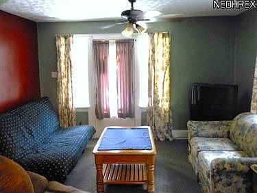 3rd image of 606 Wyandot Ave
