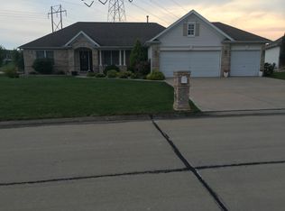 81 Homefield Square Ct, O'Fallon, MO 63366
