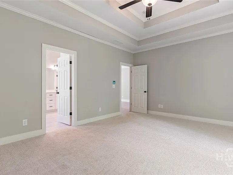 380 Ansley Dr — Photo 15