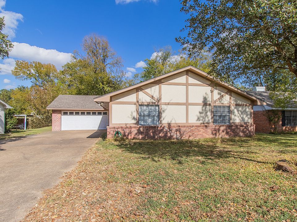 1st image of 1503 Medina Dr