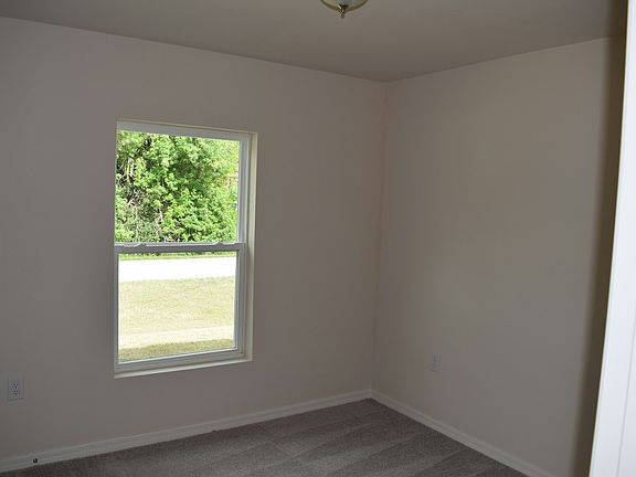 5th image of 12481 Mizell Ave