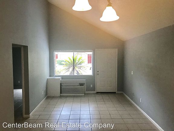 3rd image of 8276 San Jose Manor Ct APT 1