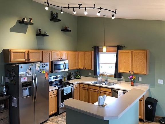 4th image of 2205 Landcrest Dr