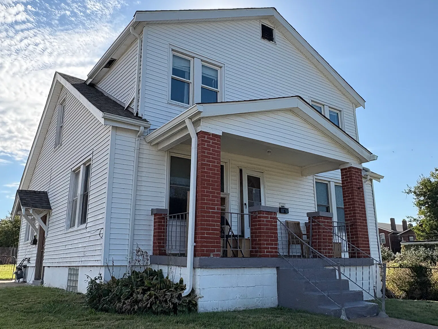 2 bed, 991 sqft, $1,000 — Photo 1