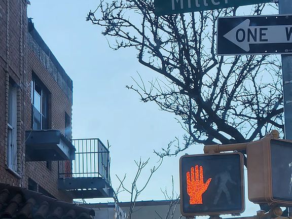 4th image of 753 Miller Ave #6