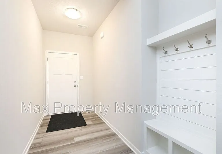 211 NE Whitetail Ln — Photo 24