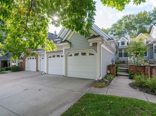 1231 Birch Pond Trl, White Bear Township, MN 55110